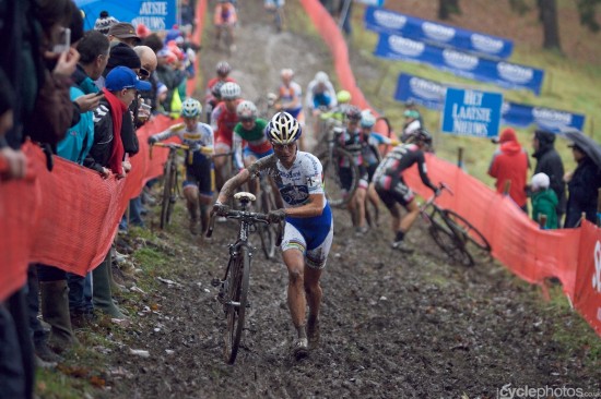 Marianne Vos leads the charge in Namur. Photo: Balint.