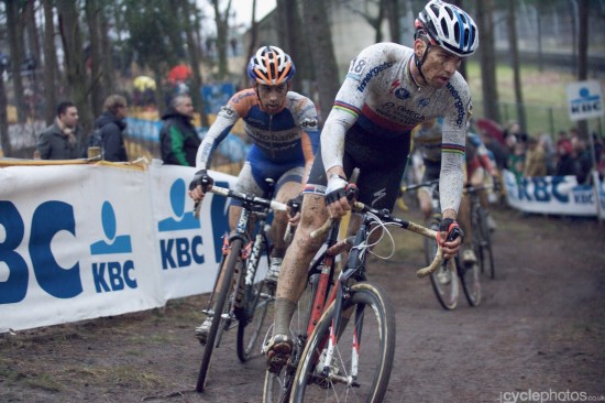 Zdenek Stybar leads the chase. Photo: Balint.